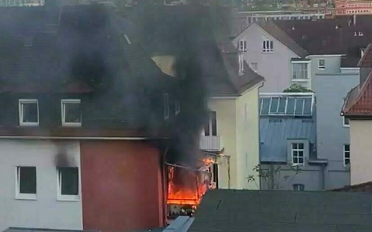 Balkon in Brand in Würzburg-Grombühl Balkon in Brand in Würzburg-Grombühl